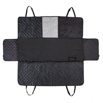 Housse de siège de voiture imperméable pour chien, vue de dessus avec une texture matelassée, design pratique et fonctionnel.