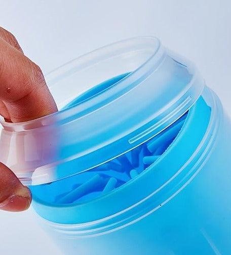 Gobelet nettoyant pour pattes